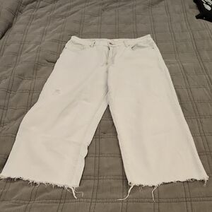 Cotton On Light Wash Wide Leg Cropped Frayed Hem Jeans Size 10!